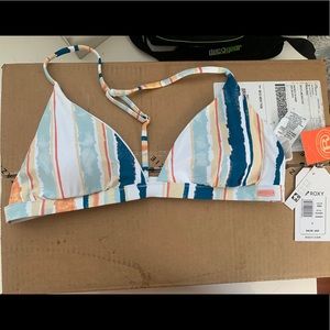 Roxy bathing suit top